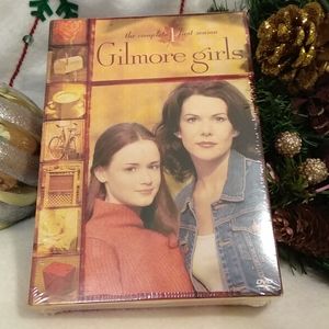 NWT Gilmore Girls DVD Complete Fist Season Host Pick!